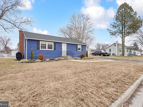 4th image of 126 Annapolis Rd