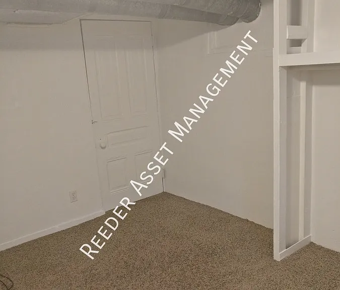 571 Boulevard St #2 — Photo 9