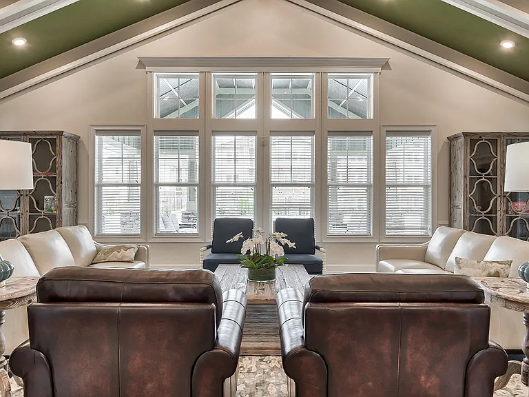 Pines at Glen Laurel Luxury Apartments — Photo 23