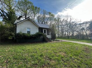 174 Sunset Dr, Rural Hall, NC 27045