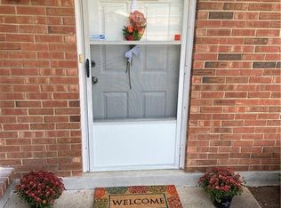 6425 Little John Cir, Centerville, OH 45459
