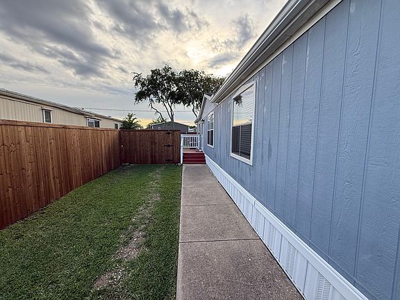2nd image of 11101 E Sunset Dr