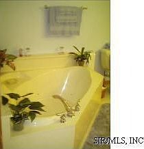 3rd image of 7886 Nevois Ln
