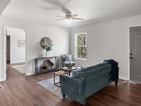 4th image of 137 Cheyenne Trl