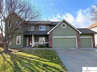 13911 Larimore Ave, Elkhorn, NE 68164