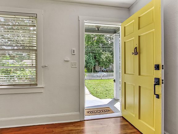 3rd image of 3873 Herschel St