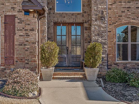 2nd image of 3508 Lake Pointe Dr