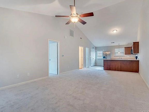4th image of 104 S Ferncliff Dr