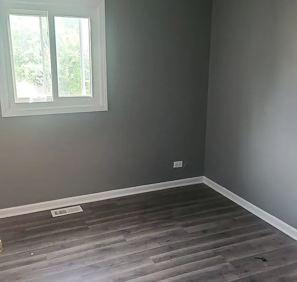 940 Miller Ave — Photo 14