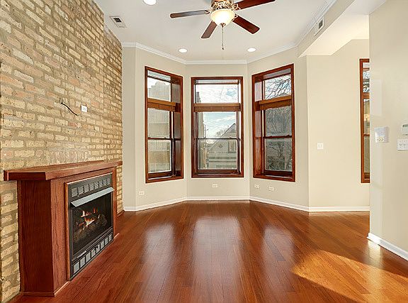 3rd image of 1129 N Mozart St #2