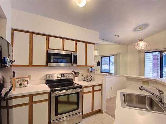 5th image of 417 Water Tower Cir