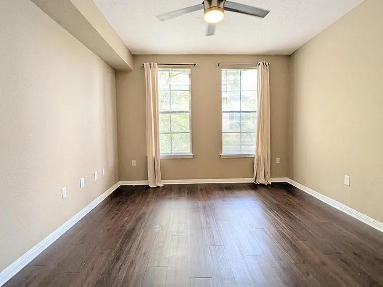 911 N Orange Ave #423 — Photo 8