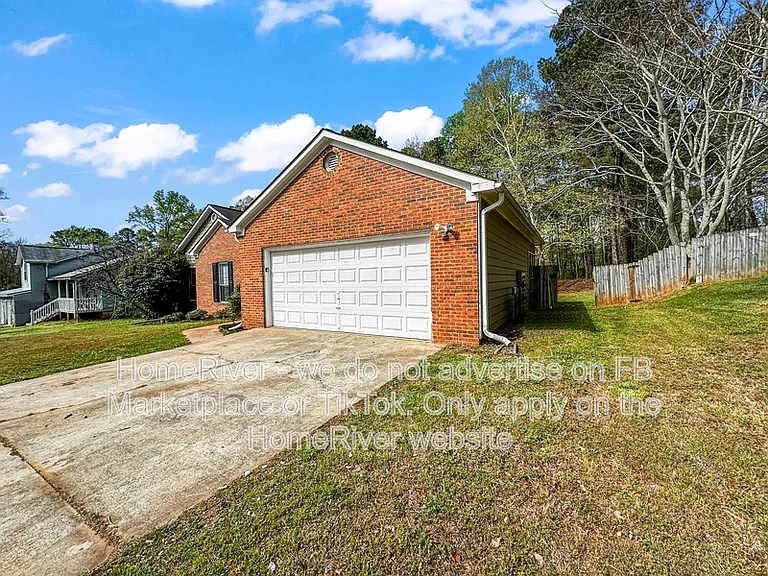 11647 Matthews Trl — Photo 21