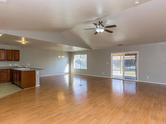 3rd image of 3636 N Burgan Ave