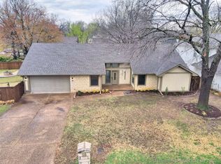 9214 S Maplewood Ave, Tulsa, OK 74137