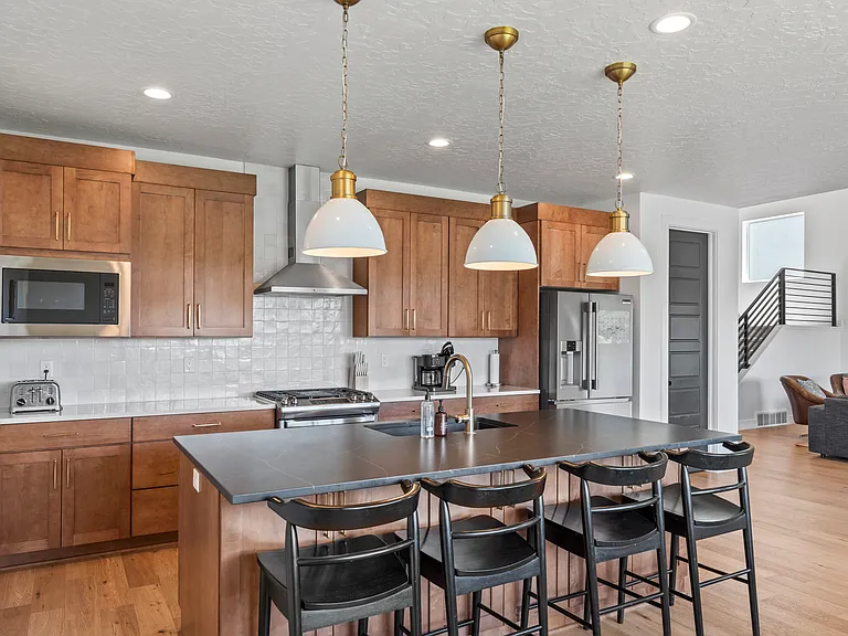 690 S Edge Ln — Photo 19