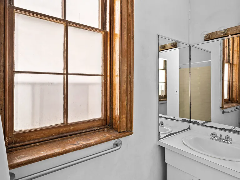 147 Sullivan St #2A — Photo 8