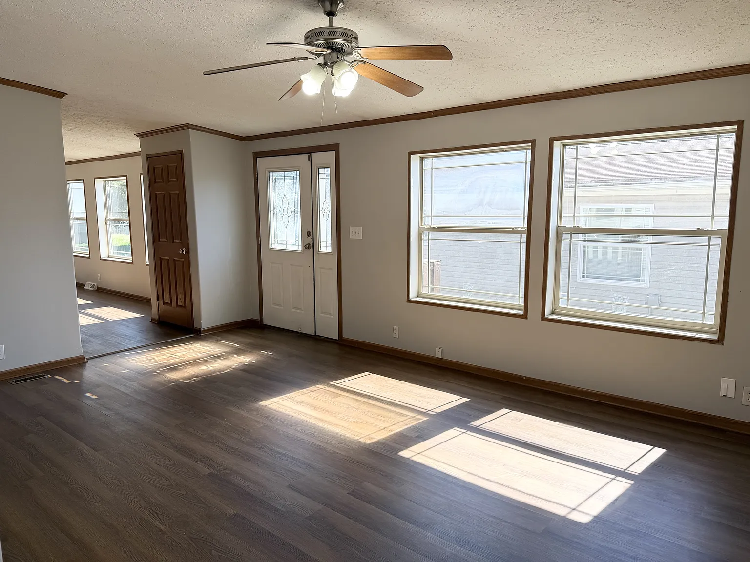 218 Pulliam - 1 — Photo 3