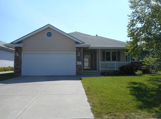 5416 NW Fairway Dr, Lincoln, NE 68521