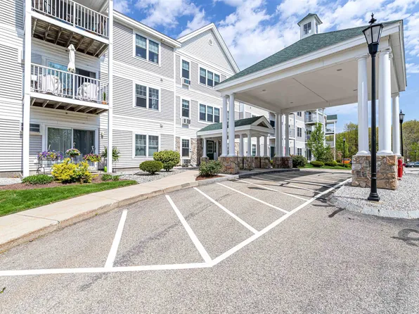 245 Edward J Roy Drive #117, Manchester, NH 03104