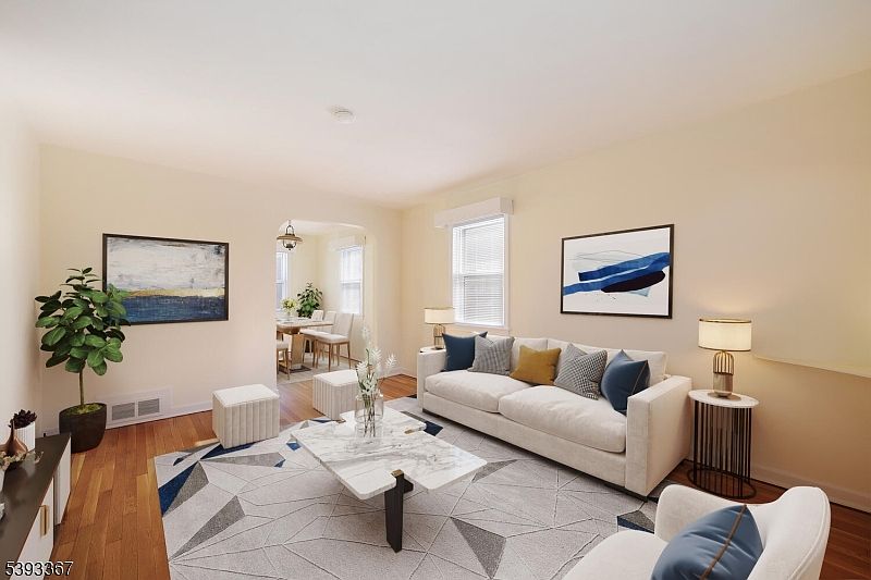 1st image of 624B Clarkson Ave