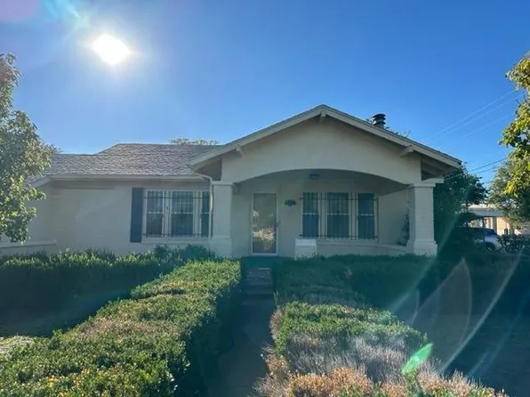 201 Walnut St, Idalou, TX 79329