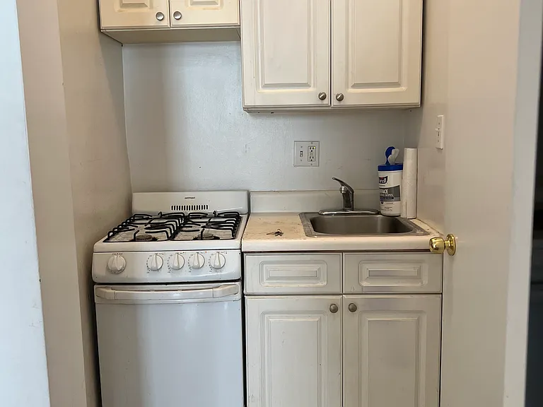 1473 1st Ave #2C — Photo 6