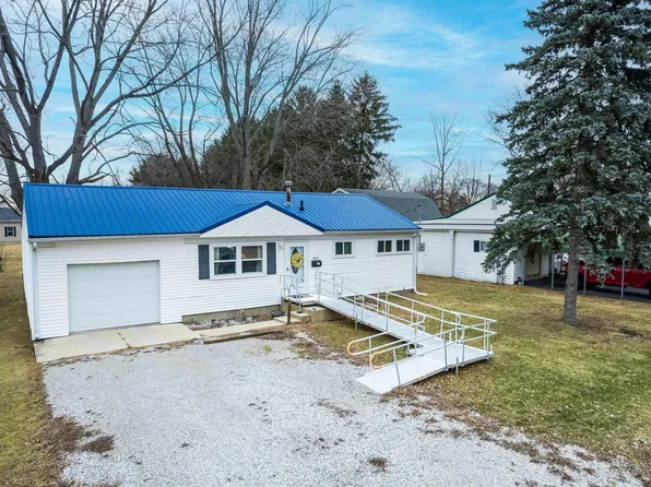 824 Linlawn Dr, Wabash, IN 46992