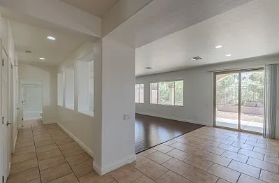 2553 Chateau Clermont St — Photo 13