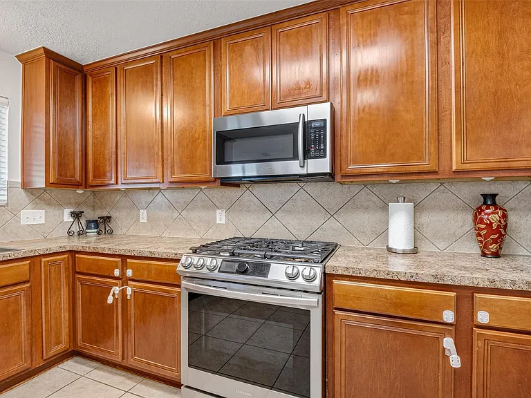 12042 Clear Brook Oak St — Photo 18