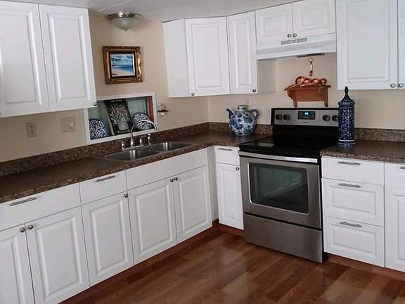 4th image of 39550 Papaya Ave