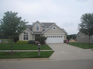 232 Rosebud Ln SW, Grand Rapids, MI 49534