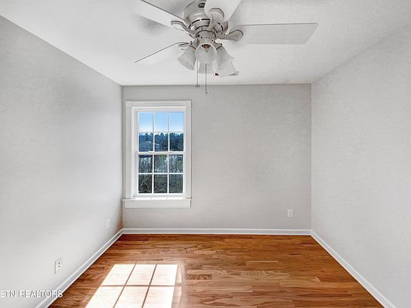 5th image of 7828 Princeton Falls Ln