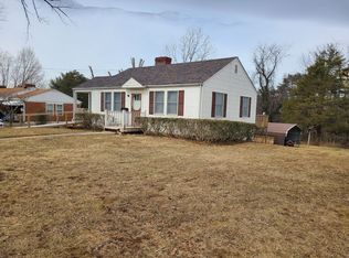 614 Blue Ridge Ave, Bedford, VA 24523