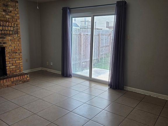 3rd image of 120 Napoleon Ave