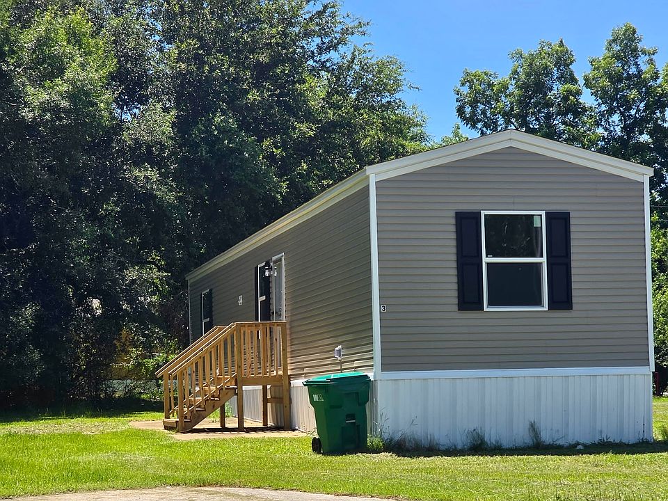 1st image of 100 Nicholas Dr
