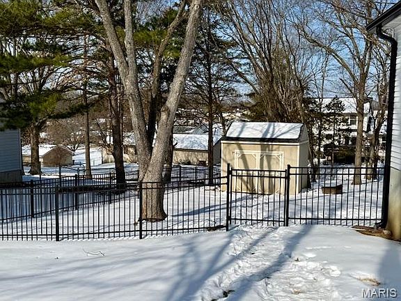 4th image of 6127 Barrington Oaks Dr