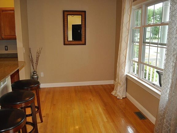 3rd image of 545 Newburyport Tpke Unit 7