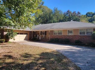 425 Wesley Dr, Jackson, GA