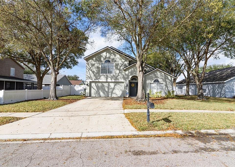 1st image of 623 Darkwood Ave