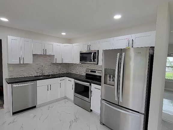 4th image of 5540 S 38th Court