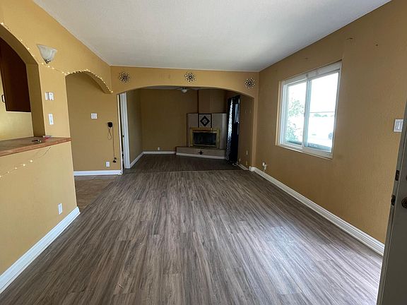 4th image of 44633 Kingtree Ave