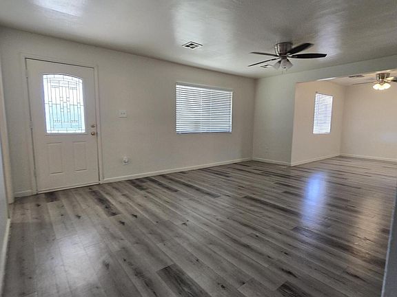 4th image of 3024 N 37TH Drive