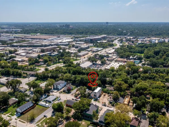 907 Walkway St, Dallas, TX 75212