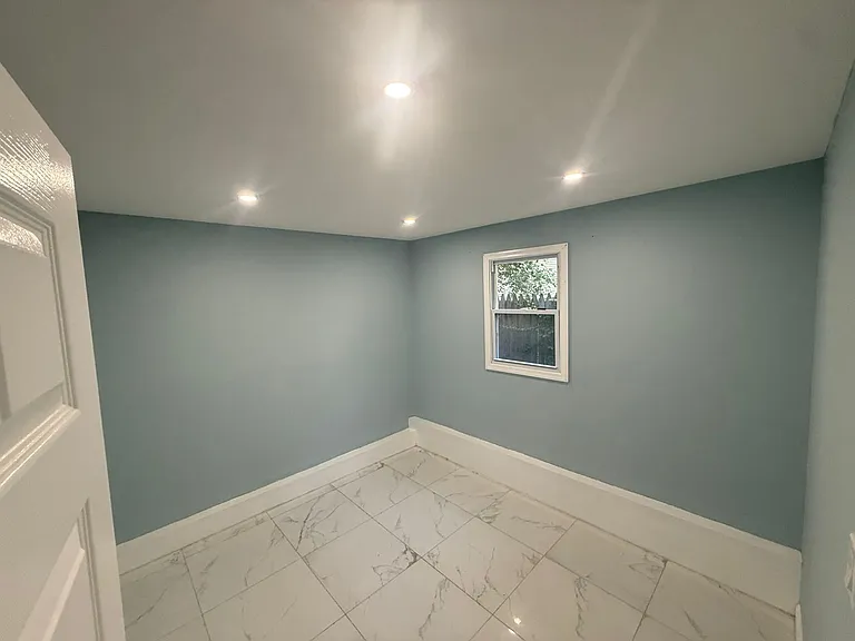 445 14th Ave #1R — Photo 5