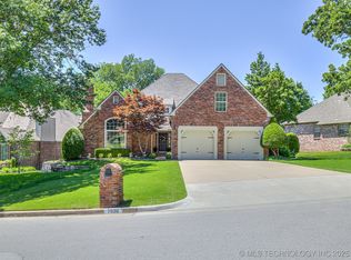 7036 S Sandusky Ave, Tulsa, OK 74136