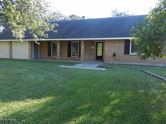 2nd image of 605 W Bayou Pkwy