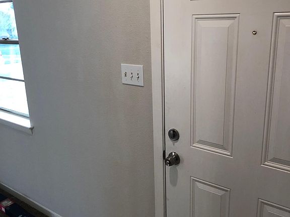2nd image of 1012 Crane Dr