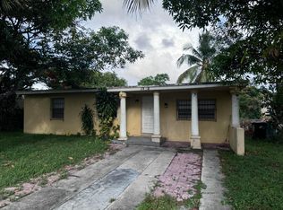 1792 Lauderdale Manor Dr, Fort Lauderdale, FL 33311