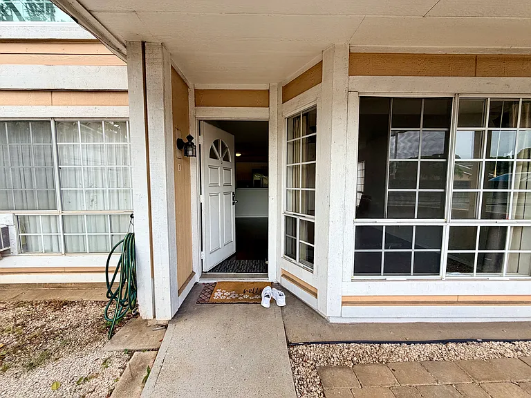 572 Mananai Pl #20-D — Photo 13